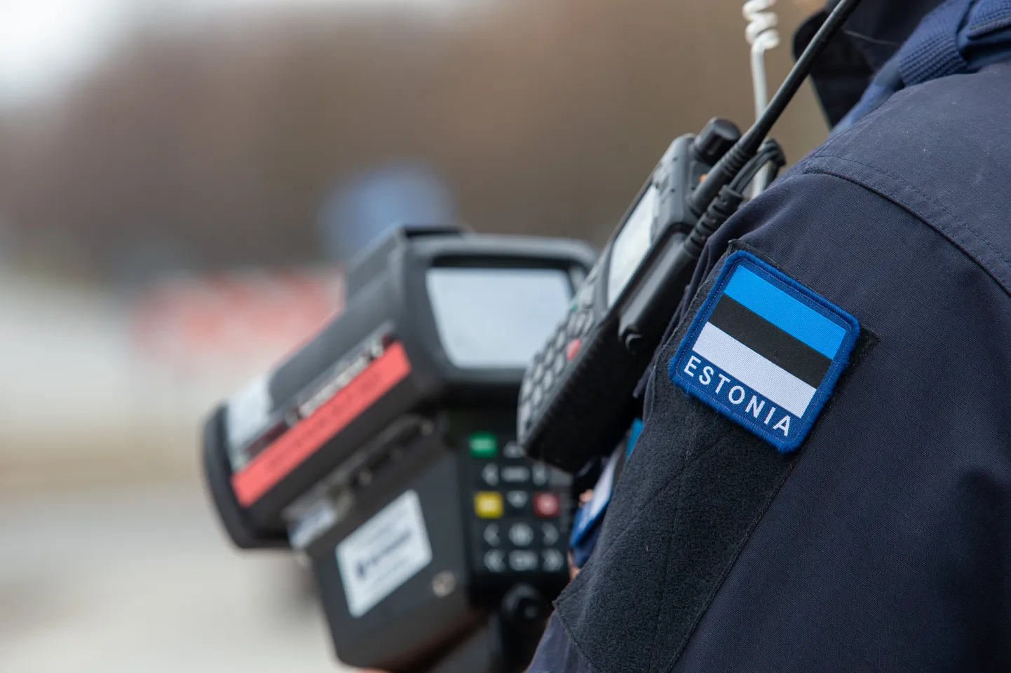 Tartu liikluspatrull tegi pühapäeval Tallinna-Tartu maanteel järelevalvet ning tabas ligi 40 kiiruseületajat, kes sõitsid lubatust kiiremini vähemalt 21 kilomeetrit tunnis.