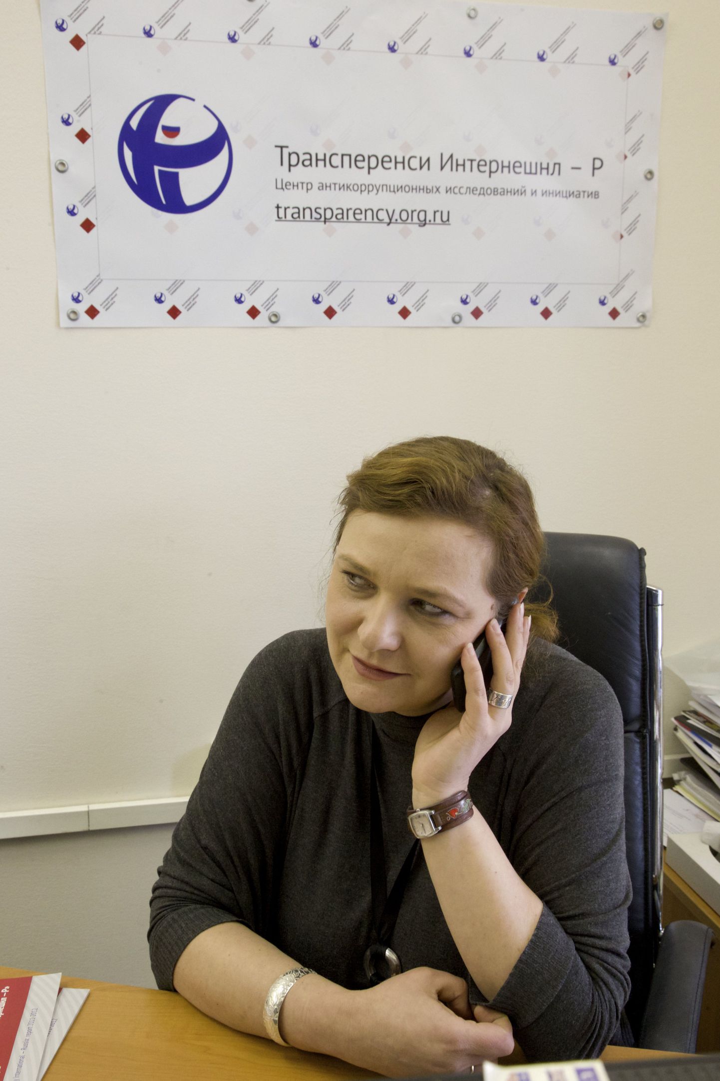 Transparency Internationali Vene esinduse juht Jelena Panfilova täna Moskva büroos.