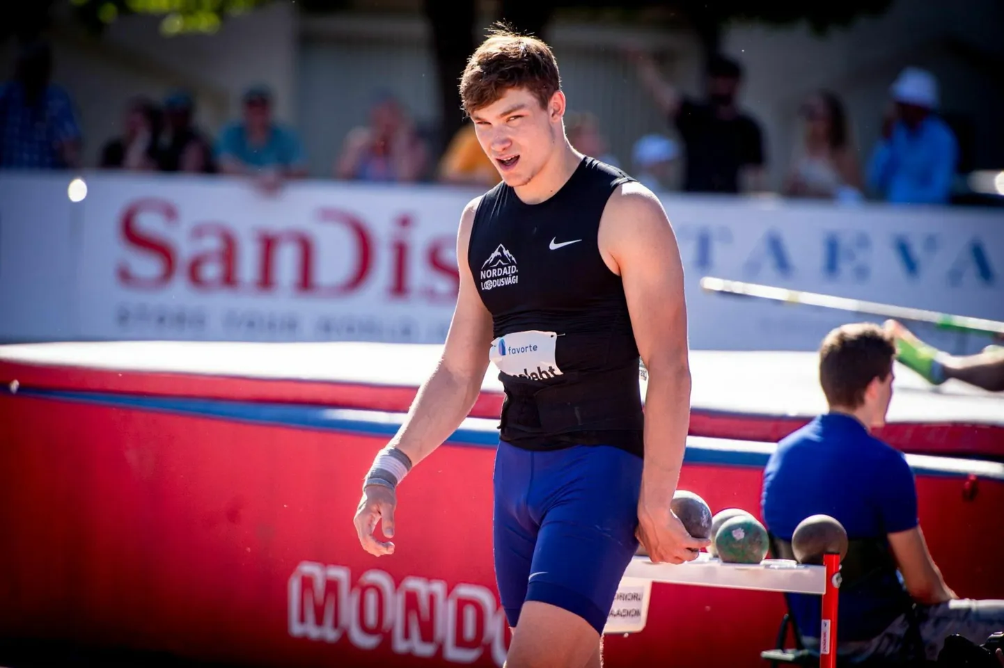 Kümnevõistleja Rasmus Roosleht parandas U23 EMil senist isiklikku tippmarki 239 silmaga ja astus 20. eestlasena 8000-punkti-klubisse, saades kirja 8010 punkti.