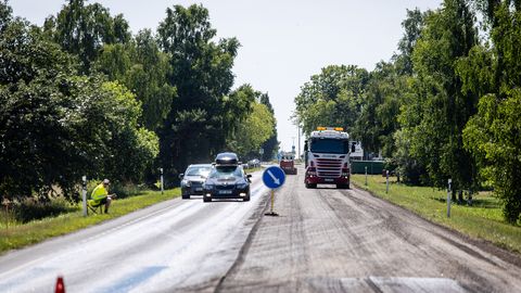 Piiks-piiks! Kuressaare ringteel pannakse asfalti öösiti