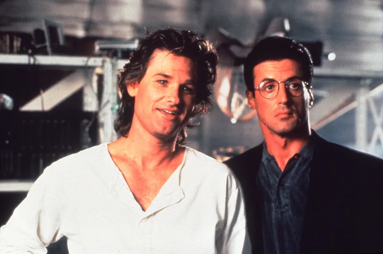 Kurt Russell (koos Sylvester Stallone'iga) filmis «Tango and Cash» (1989)