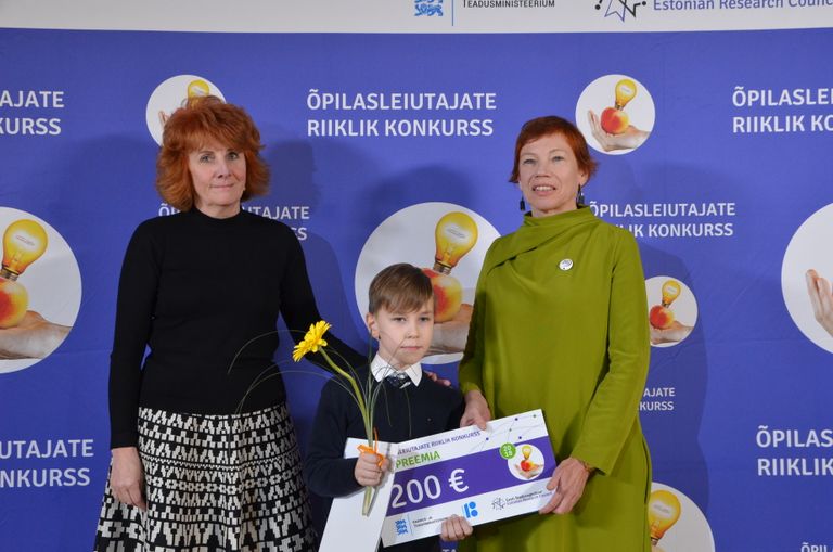 III preemia ja 200 eurot võitis 1.–4. klasside arvestuses Parksepa keskkooli 1. klassi õpilane Riko Rosenberg tööga "Kandiline liimipulk".