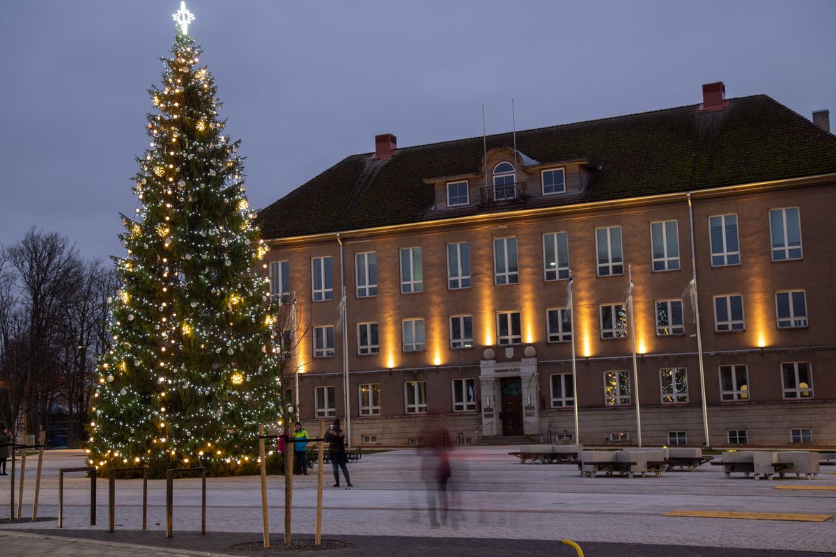 Viljandi linna jõulukaunistused aastal 2020.