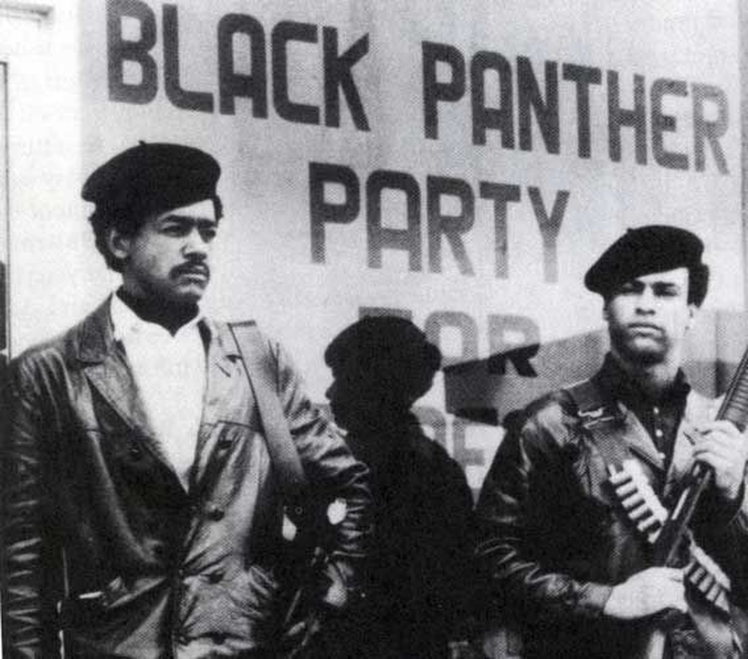Black Panthers- vasakul Huey Newton
