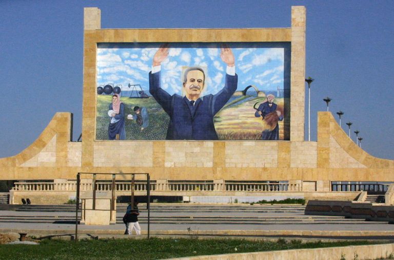 Hafez al-Assadi seinamaaling 2004. aastal Hasakah' linnas Põhja-Süürias, mis nüüdseks on kurdide autonoomses piirkonnas.