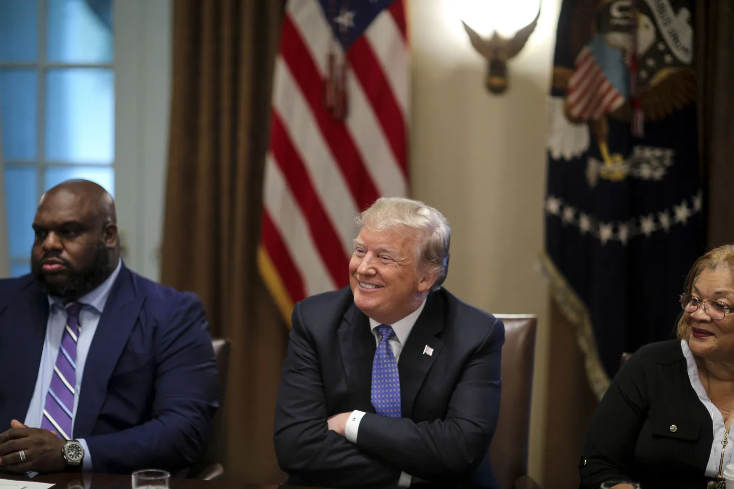 USA president Donald Trump (keskel).