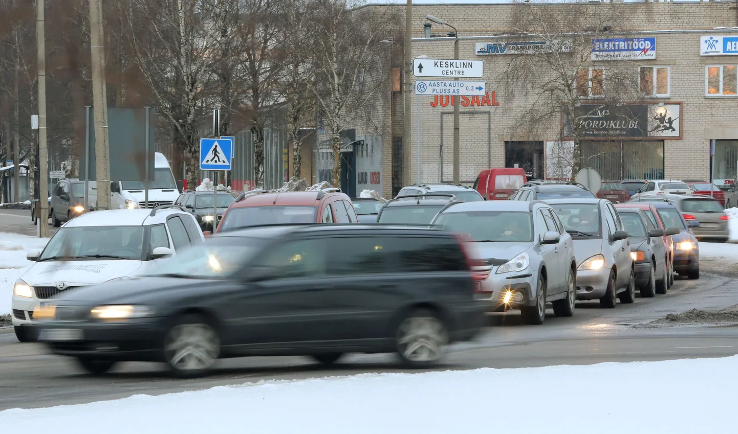 Liikluskindlustus hüvitab ka isikukahjud alates ravikuludest ja ülalpeetavatele toetuse maksmiseni.