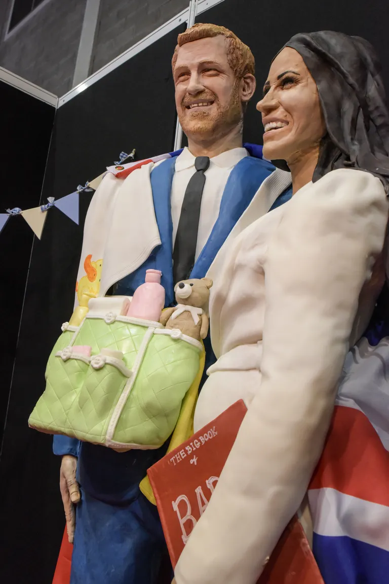 Prints Harry ja hertsoginna Meghani elusuuruses tort