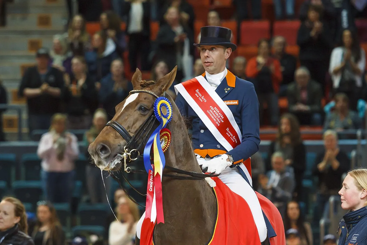 Maailmakarika võitjad 2016 a Hans Peter Minderhoud ja Glock's Flirt.