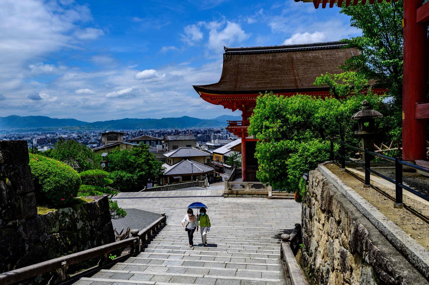 UNESCO maailmapärandi hulka kuuluv Jaapani Kyoto Kiyomizu templikompleks. Jaapan ootab koroonapandeemia järgselt välisturiste riiki tagasi