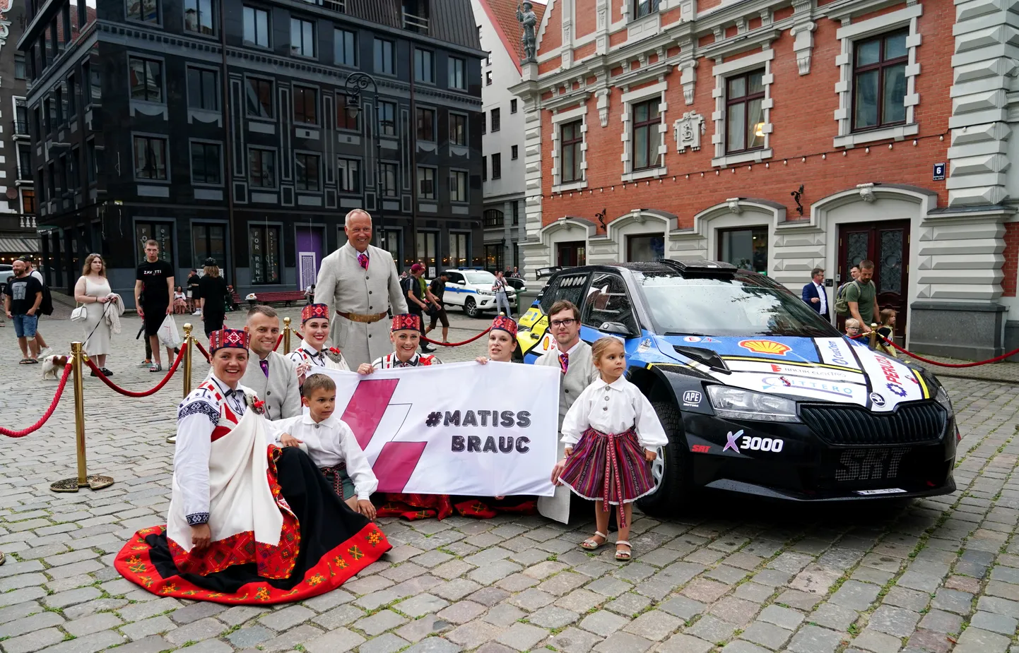 "Tet Rally Latvia" starta pasākums Rātslaukumā.