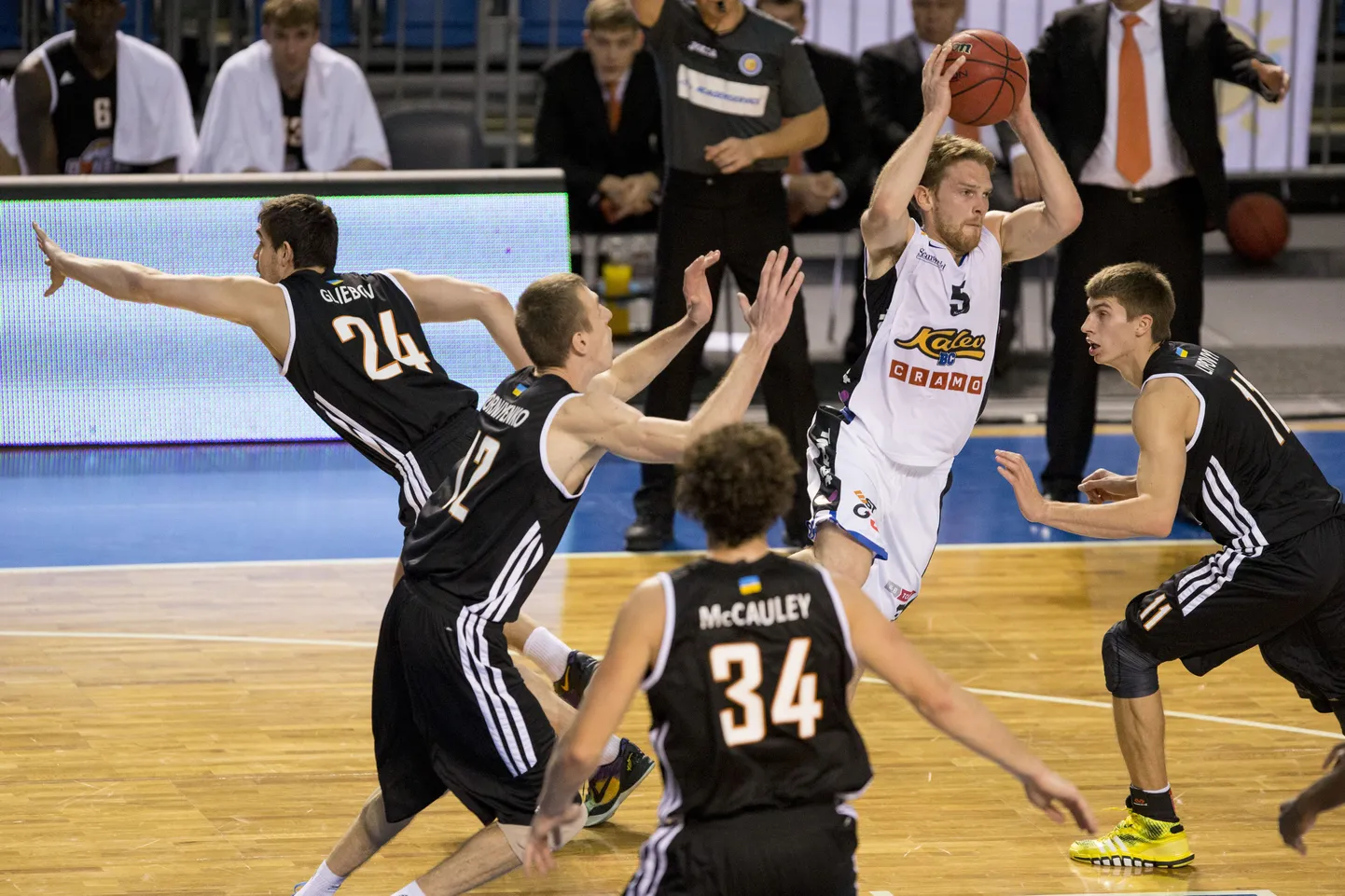 Kalev/Cramo kohtub Donetskiga.