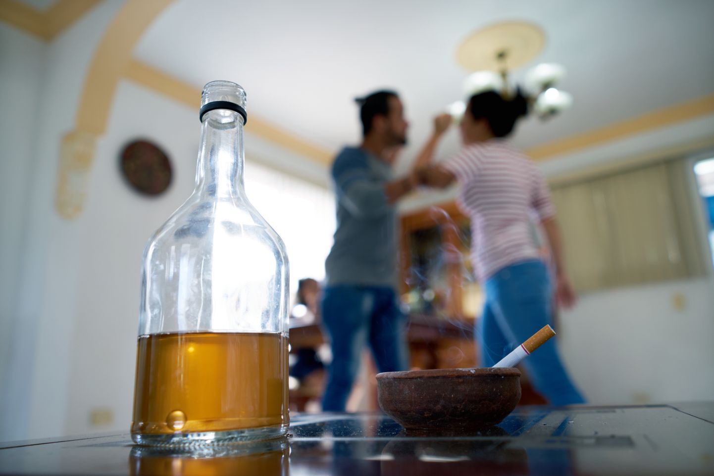 Alkoholism toob kaasa lähedaste kahtlustamist, verbaalset ja füüsilist vägivalda.