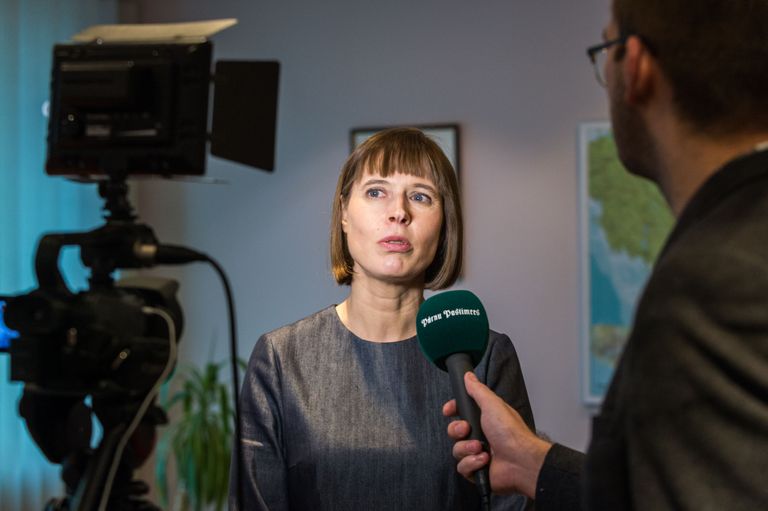President Kersti Kaljulaid andis Pärnumaa ringkäigu lõpuks ka intervjuuu ajalehele Pärnu Postimees.