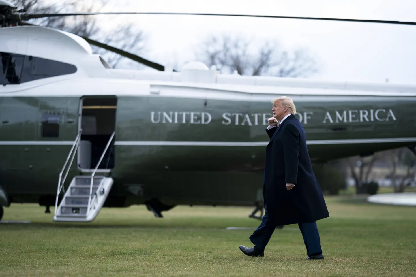 USA president Donald Trump lahkub Valgest Majast Washingtonis 28. veebruar 2020.