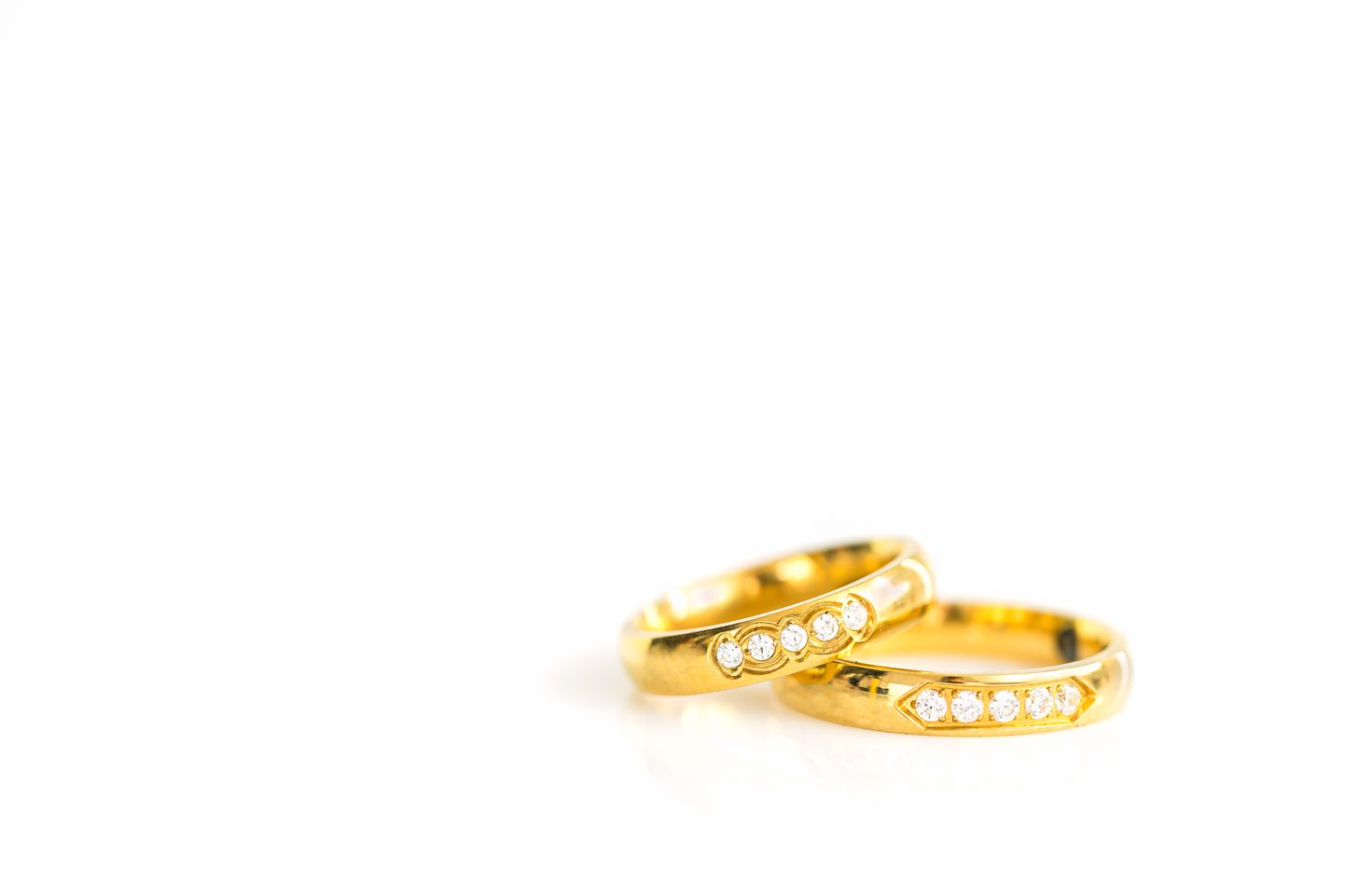 Золотые кольца. Фото иллюстративное