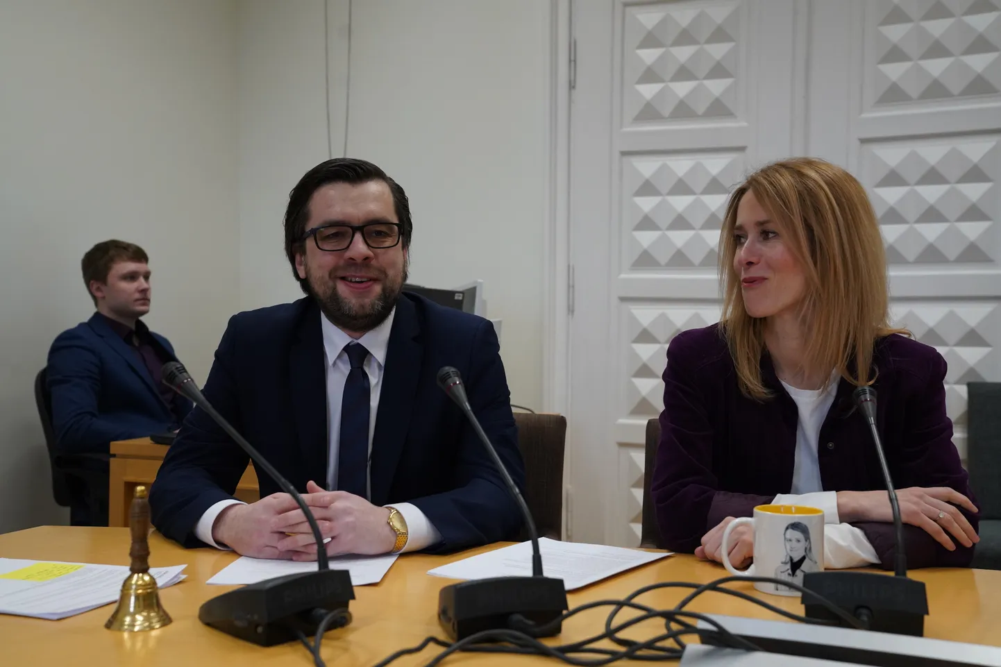 Reformierakonna tulevane juht Kaja Kallas avalikustas eile õhtul kirjas partei siselistile, et pakub uueks peasekretäriks välja Kert Valdaru. Täna tutvustas Kallas teda fraktsioonile.