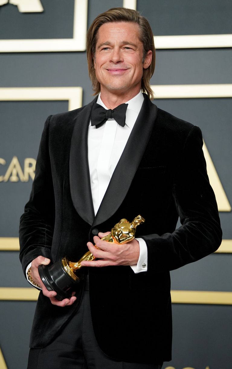 Brad Pitt 2020. aasta Oscari-galal, kus ta võitis parima kõrvalrolli eest oma esimese näitlejatöö Oscari.