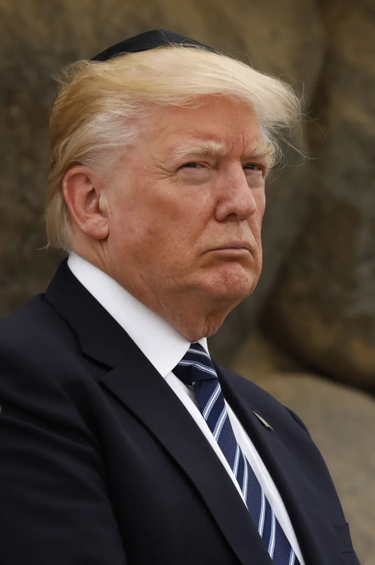 Donald Trump Iisraeli holokaustimuuseumis