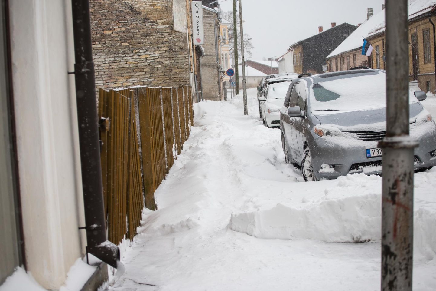 Rakvere linna teed ja tänavad on talveperioodil järelevalvespetsialistide rohkem tähelepanu pälvivateks objektideks.
