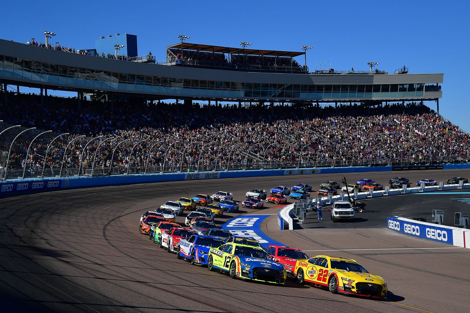 NASCAR. Pilt on illustratiivne.