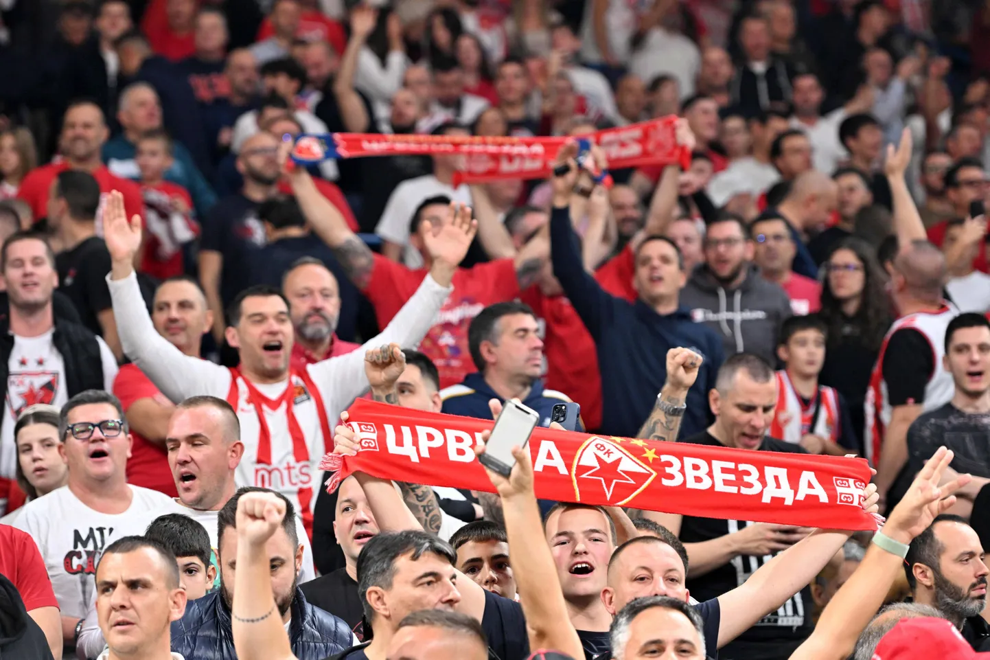 Belgradi Crvena Zvezda fännid.
