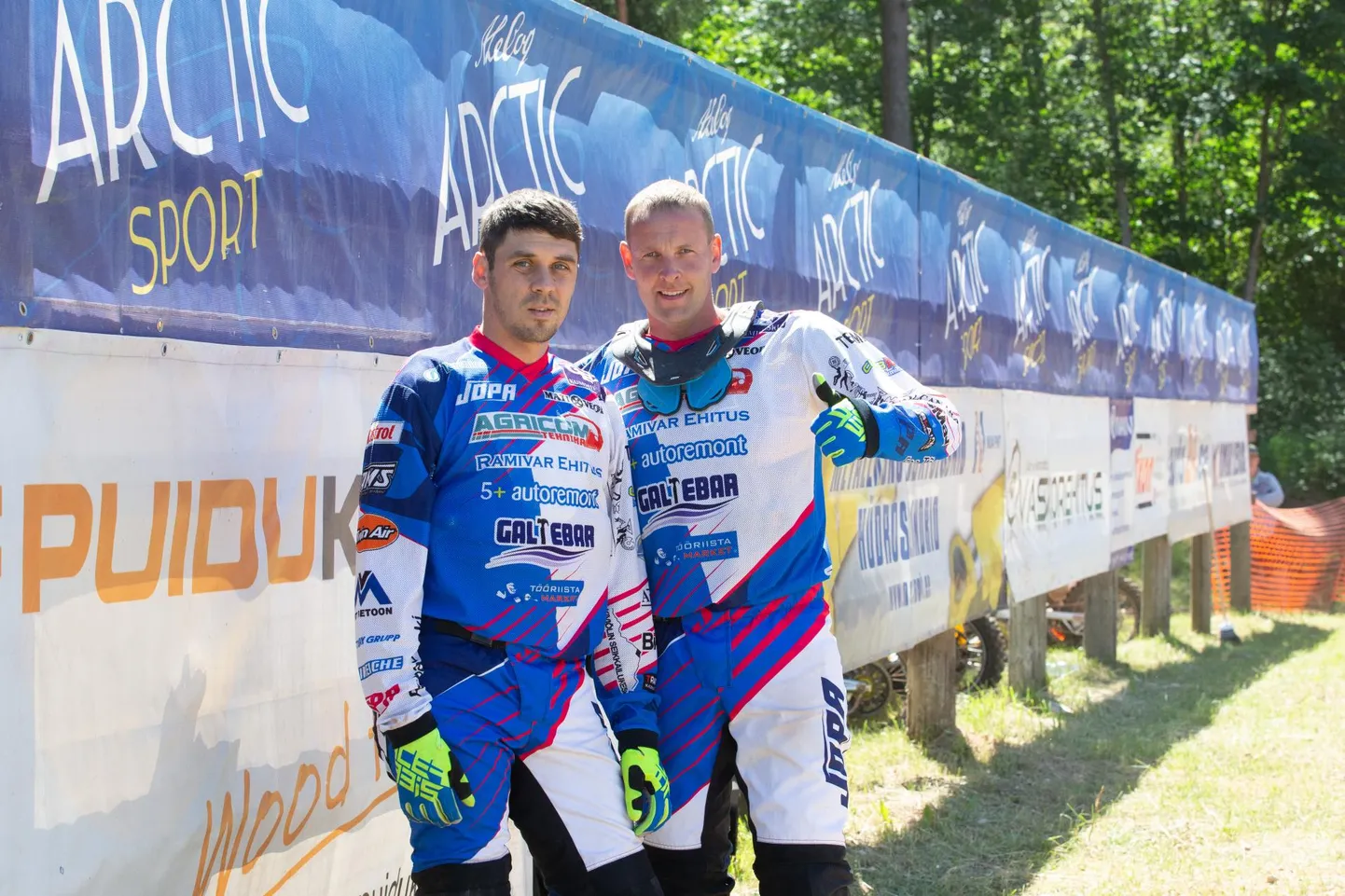 Kert Varik ja Lauris Daiders kerkisid külgvankriga mootorrataste krossi maailmameistrivõistlustel seitsmendaks.