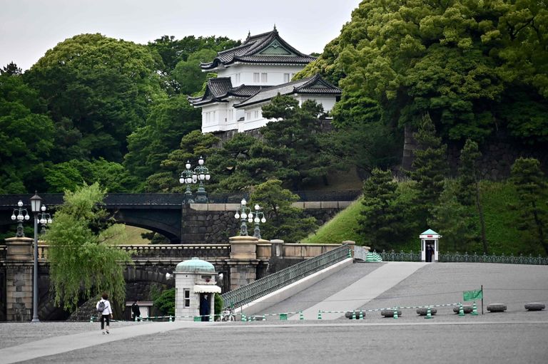 Imimtühi väljak Jaapani keiserliku palee juures Tokyos