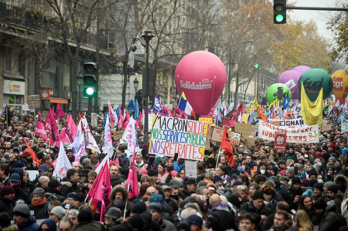 Prantslased protestimas 5. detsembril valitsuse pensionireformi vastu.
