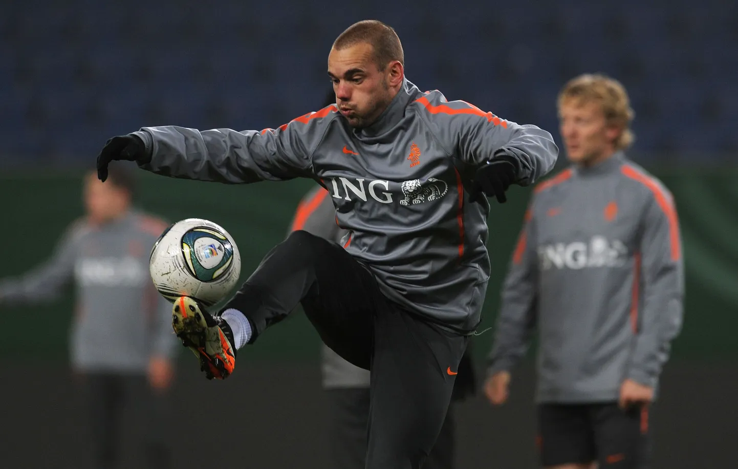 Wesley Sneijderit seostatakse mõlema Manchesteri suurklubiga.