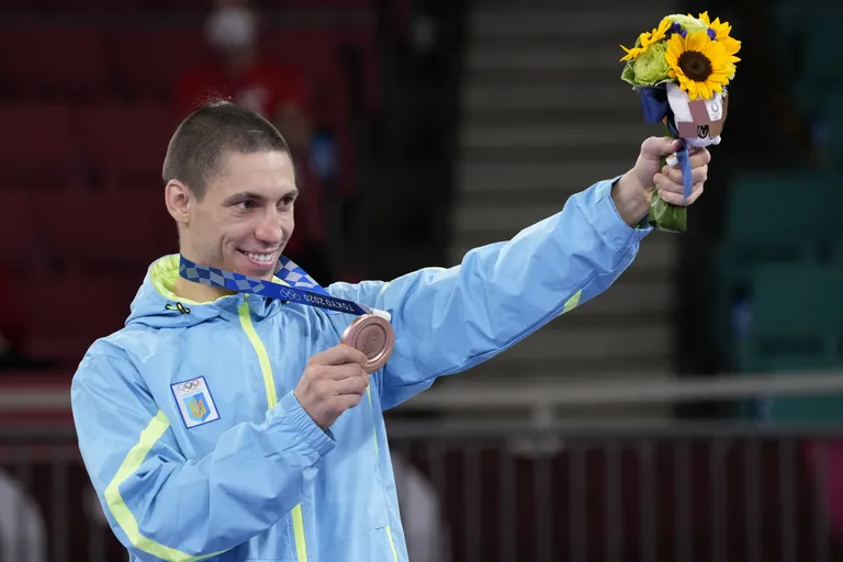 Ukraina karateka Stanislav Horuna Tokyo olümpiamängude pronksmedaliga.