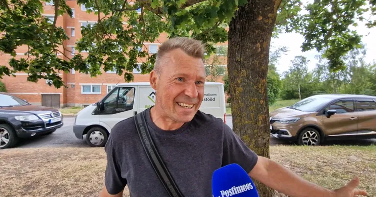 Андрей Смирнов.