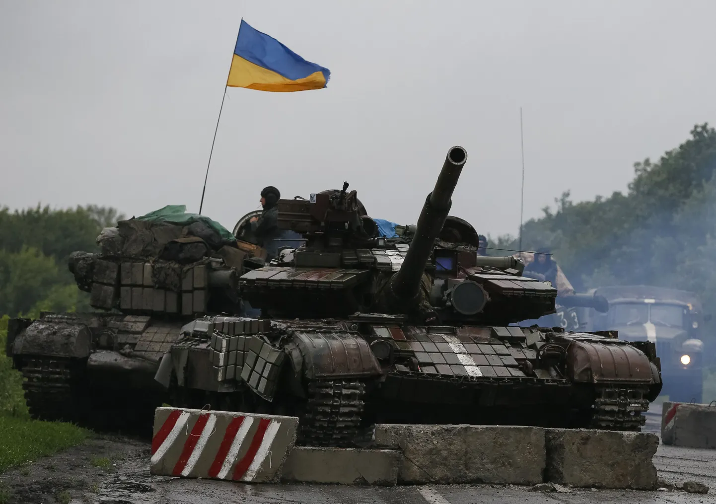 Ukraina sõjaväe tank Slovjanski lähistel.