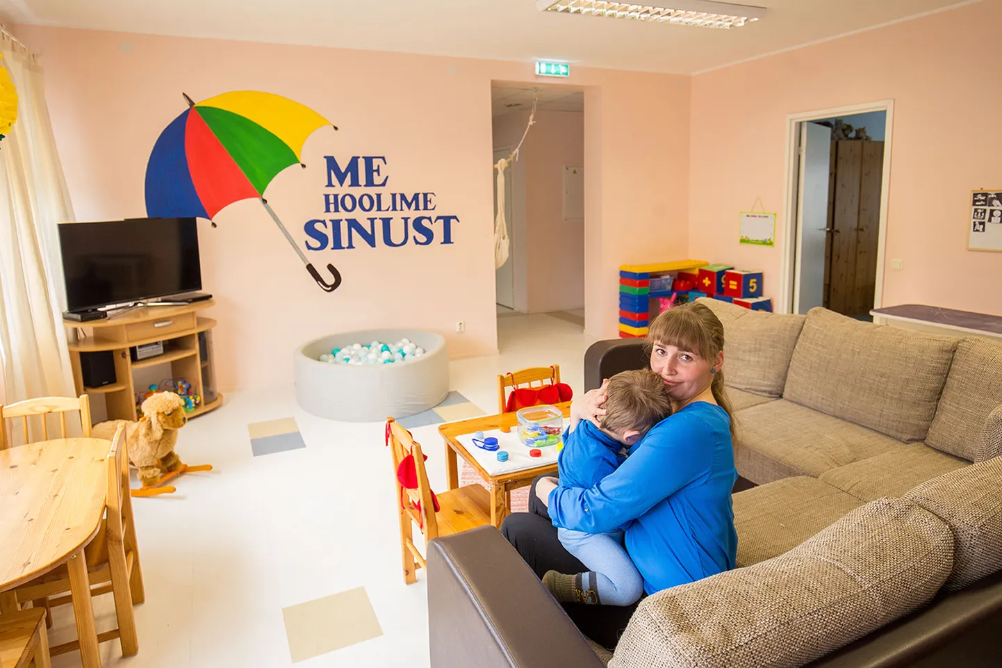 MTÜ Me Hoolime Sinust lapsehoidja Ene Pärn hoolitseb nii väikeste kui ka suurte hoolealuste eest ning  pakub neile igakülgset võimalust veeta lastehoius meeldiv päev.