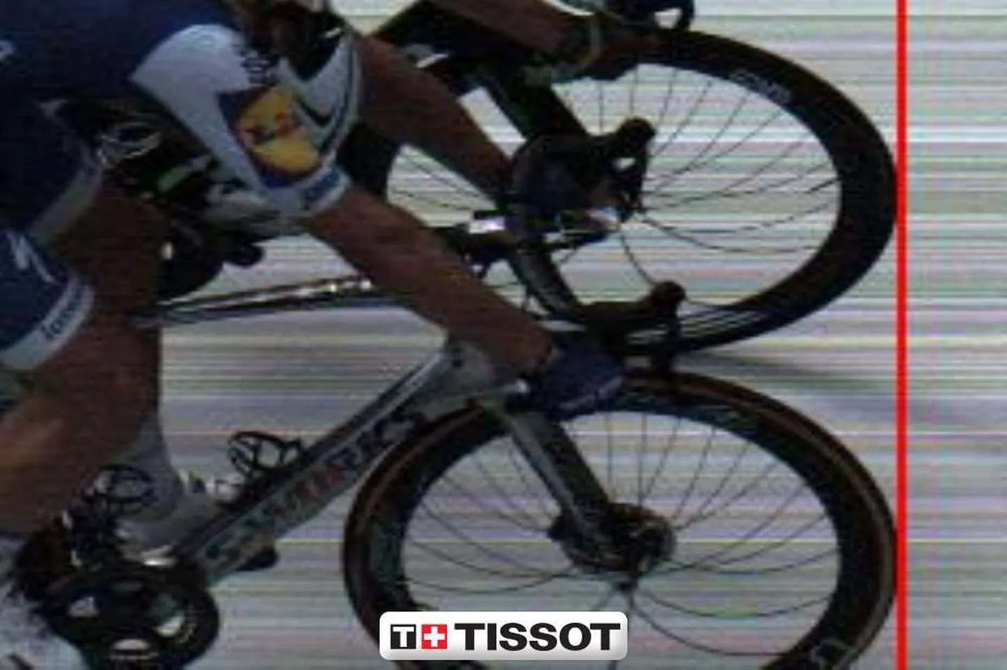 Marcel Kittel (alumine) edestas finišis ülimalt napilt Edvald Boasson Hagenit.