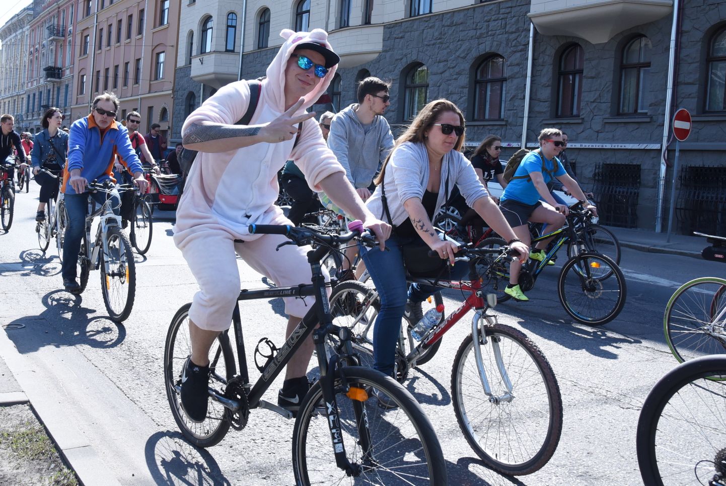 Jalgrattasõitu promov liikumine Critical Mass eelmisel aastal Riias.