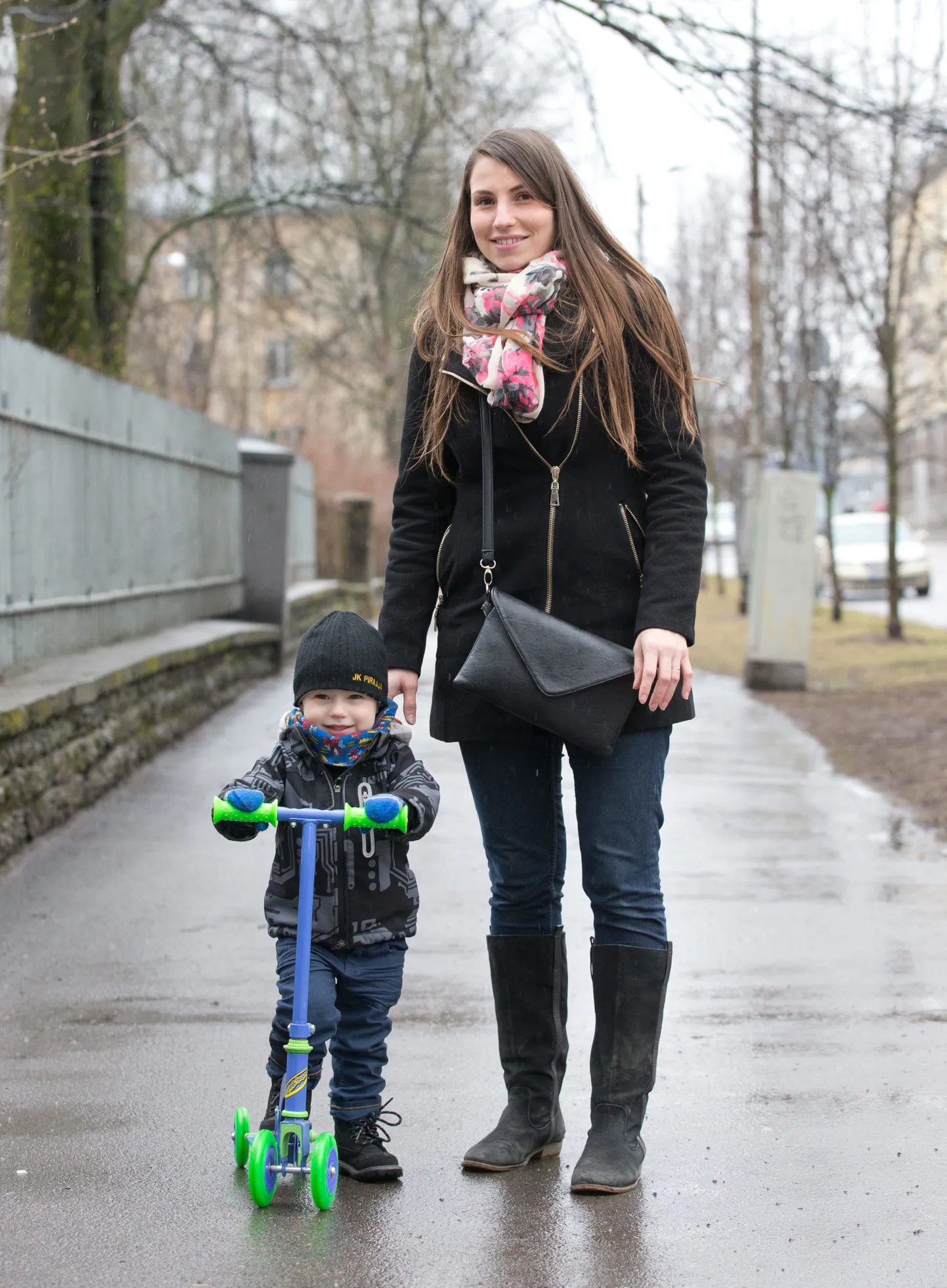 Hanna Tiits oma kaheaastase poja Georgiga.