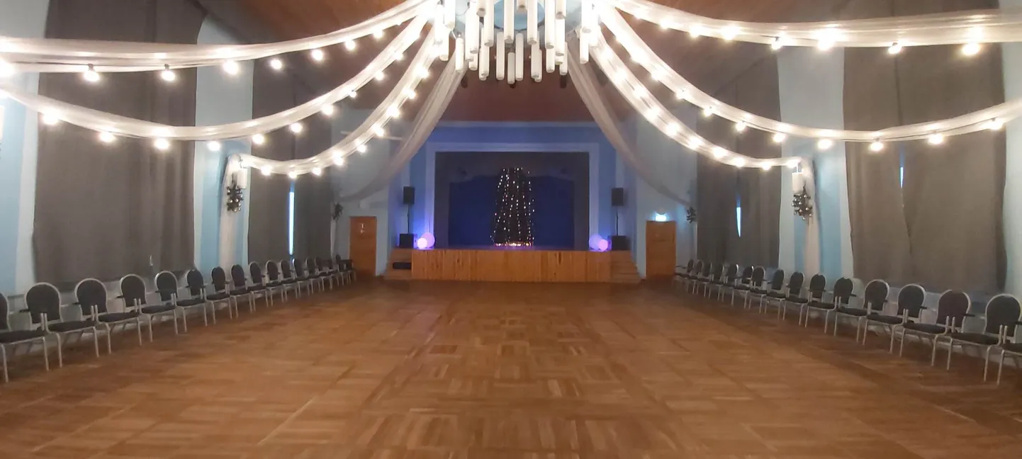 Järva-Jaani kultuurimaja saal jõuluootusajal. Foto on illustreeriv.