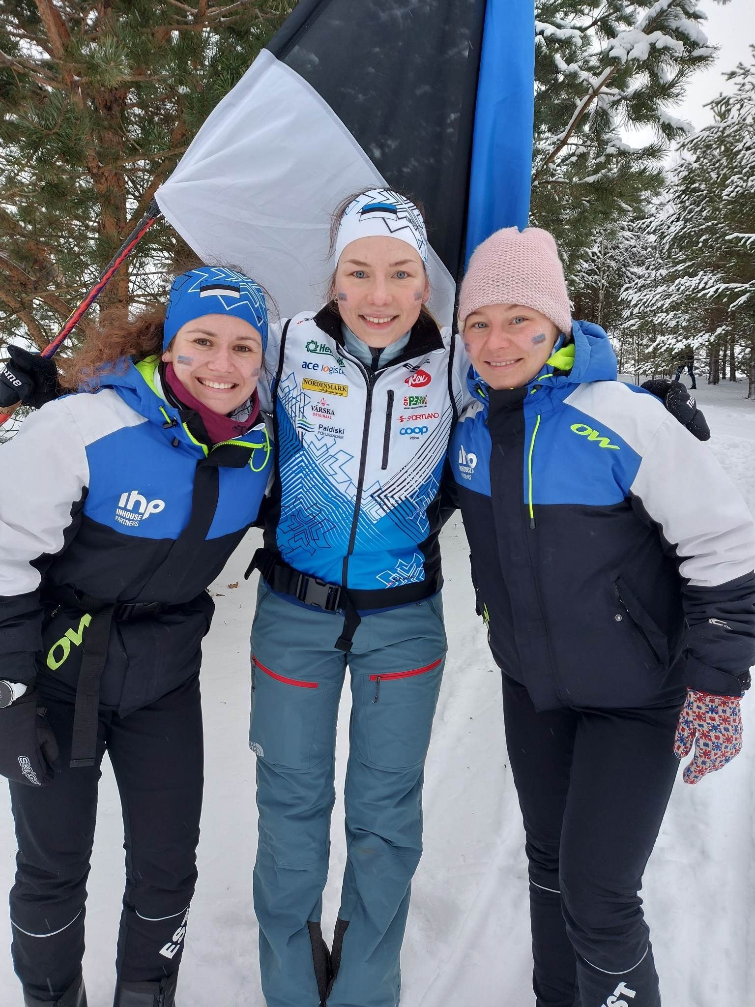 EM-hõbeda võitnud Eesti naiskond koosseisus Epp Paalberg, Doris Kudre, Daisy Kudre-Schnyder.