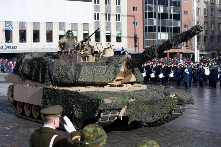 Eesti Vabariigi aastapäeva paraad Vabaduse väljakul.