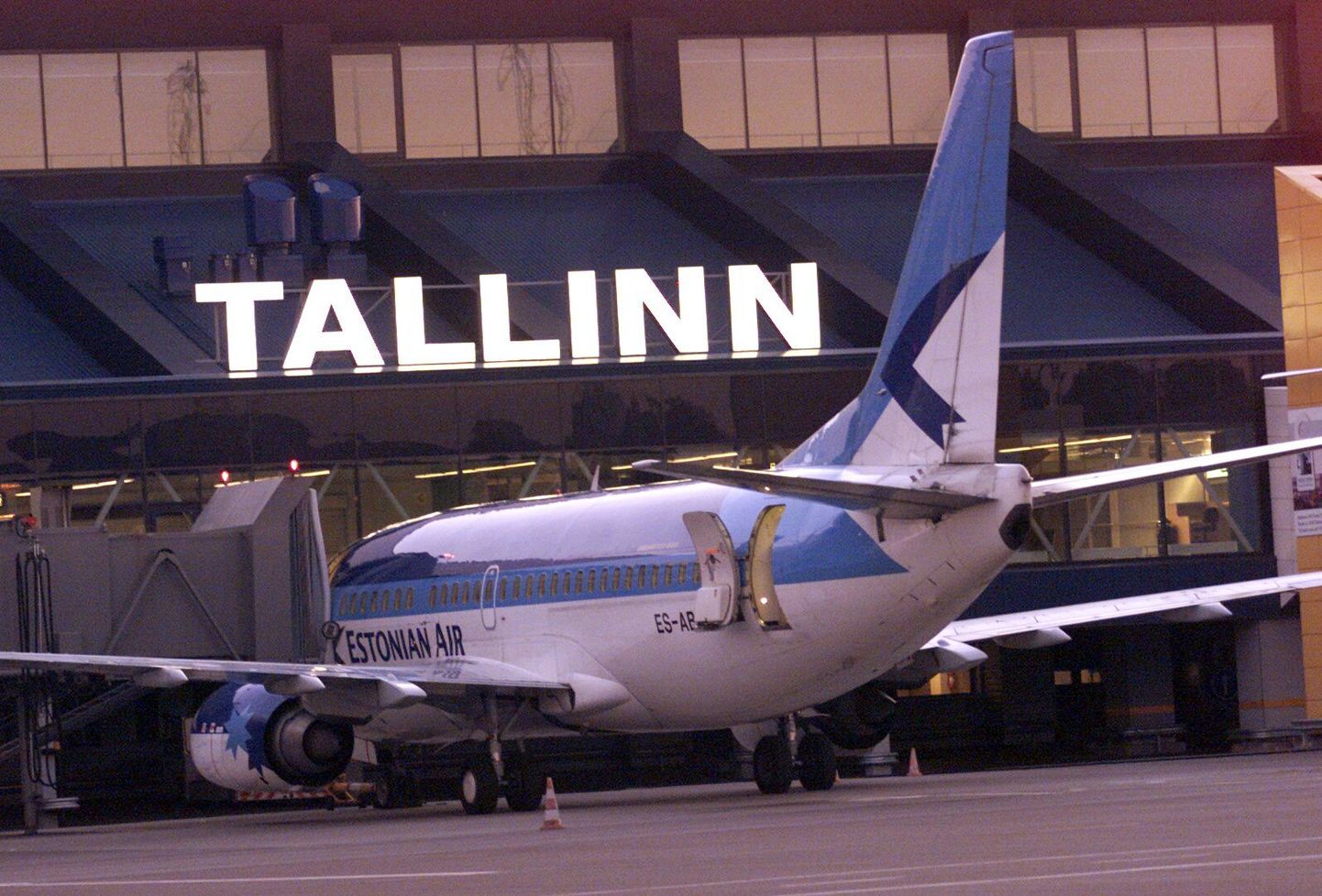 Самолет Estonian Air.