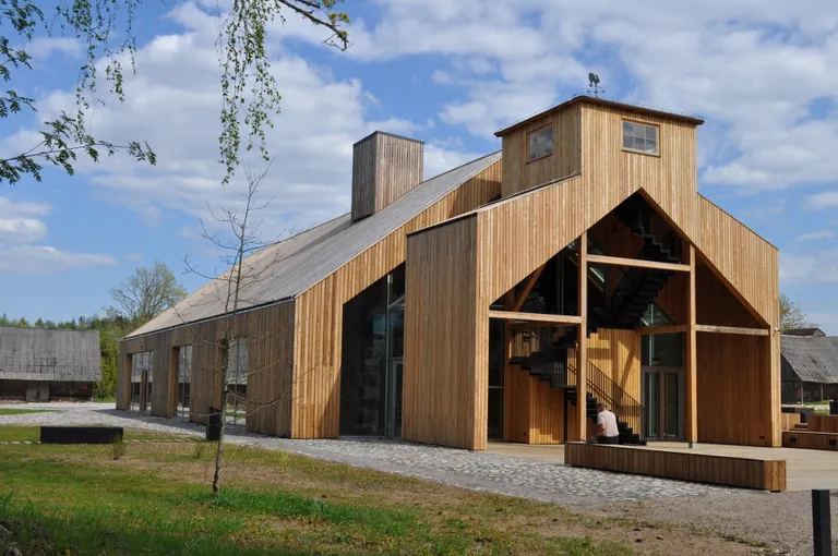 Приз Arcwood за использование клееной древесины вручен Мульгискому образовательно-развлекательному центру (архитектурное бюро NÜÜD).