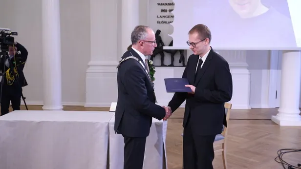 Tartu Ülikool tunnustas vabariigi aastapäeva aktusel nelja alustavat ...