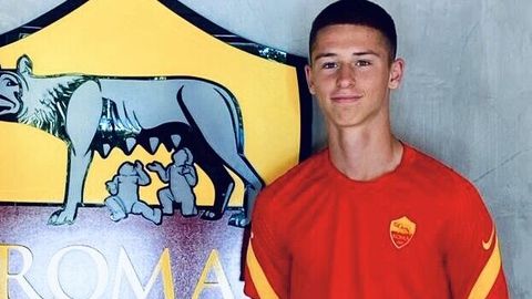 16-aastane Eesti jalgpallitalent sõlmis Itaalia tippklubi AS Romaga profilepingu