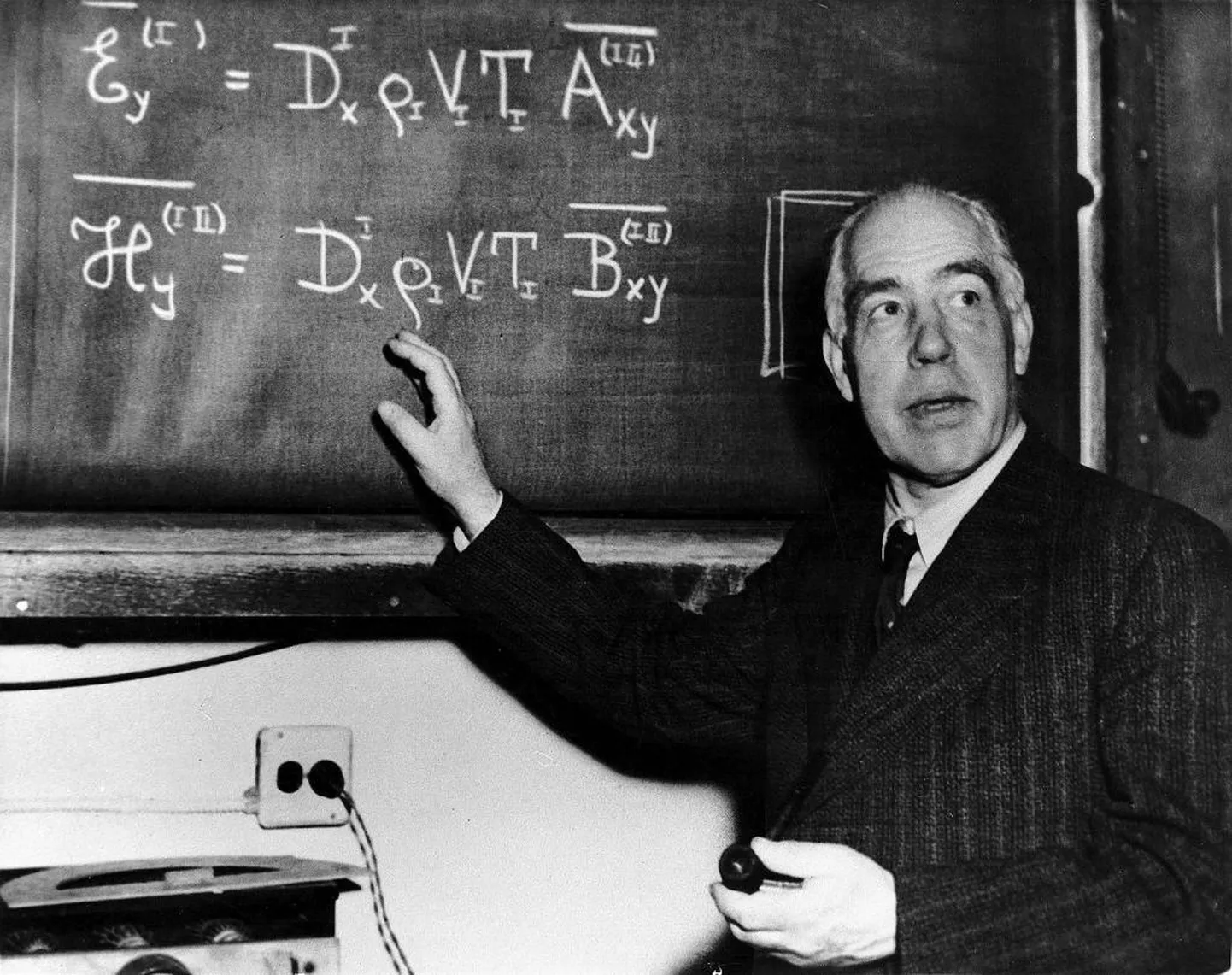 Nils Bohr