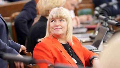 Amatpersonu deklarācijas ⟩ Saeimas deputāte Ilze Vergina pērn atalgojumā saņēmusi teju 70 000 eiro