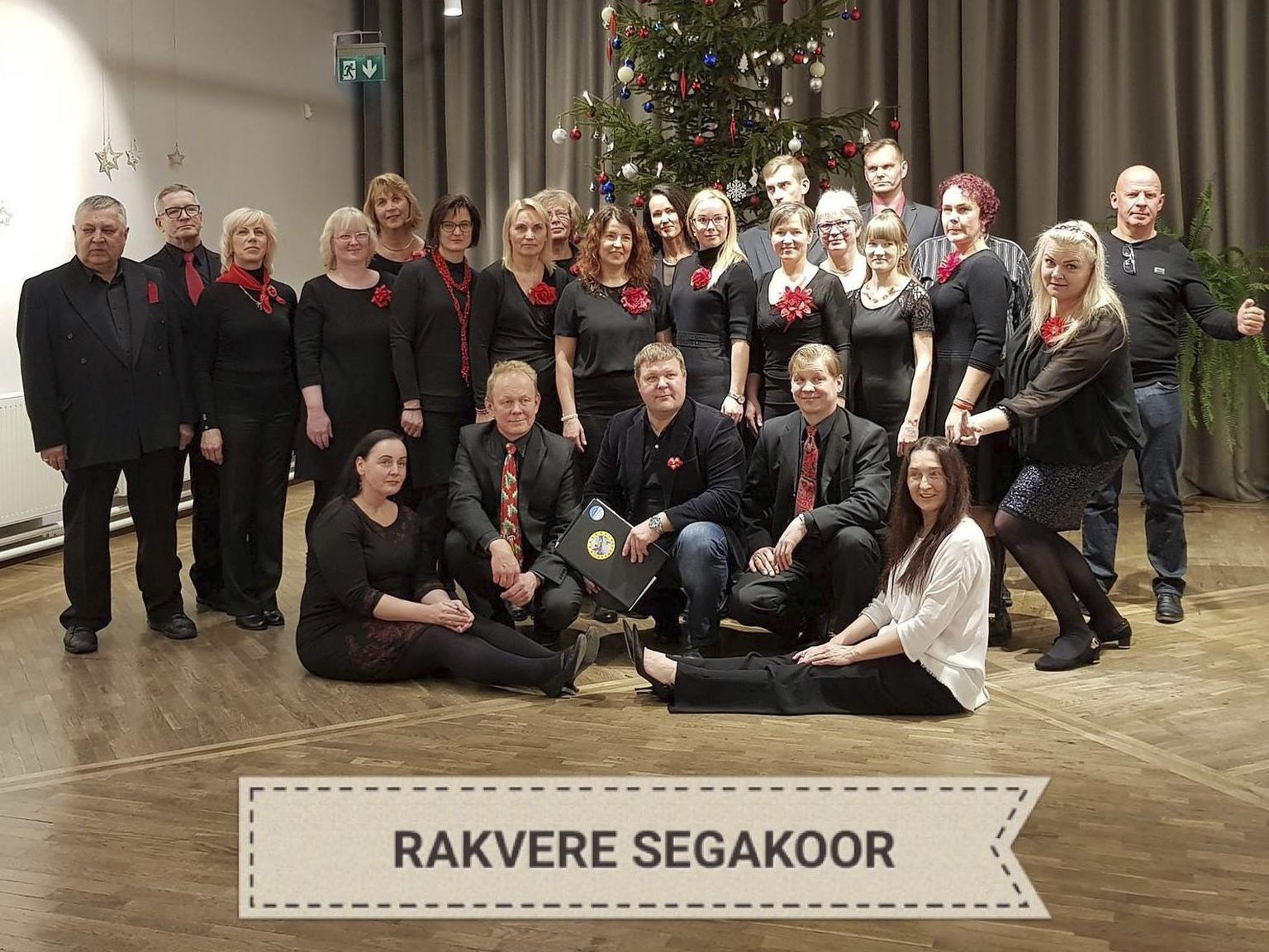 Kammerkoor Solare, segakoor Viroonia ja Rakvere Segakoor (pildil) otsustasid proovida, kuivõrd sõltub laulu kõla dirigendist, ja jagavad tulemust kuulajatega.