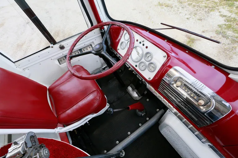 ZIS 127 1956