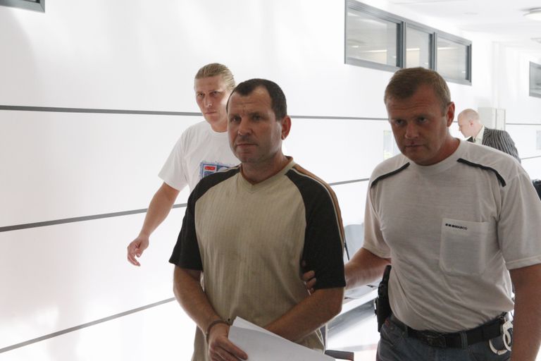 Viiel korral karistatud Nikolai Lilitškin (keskel).