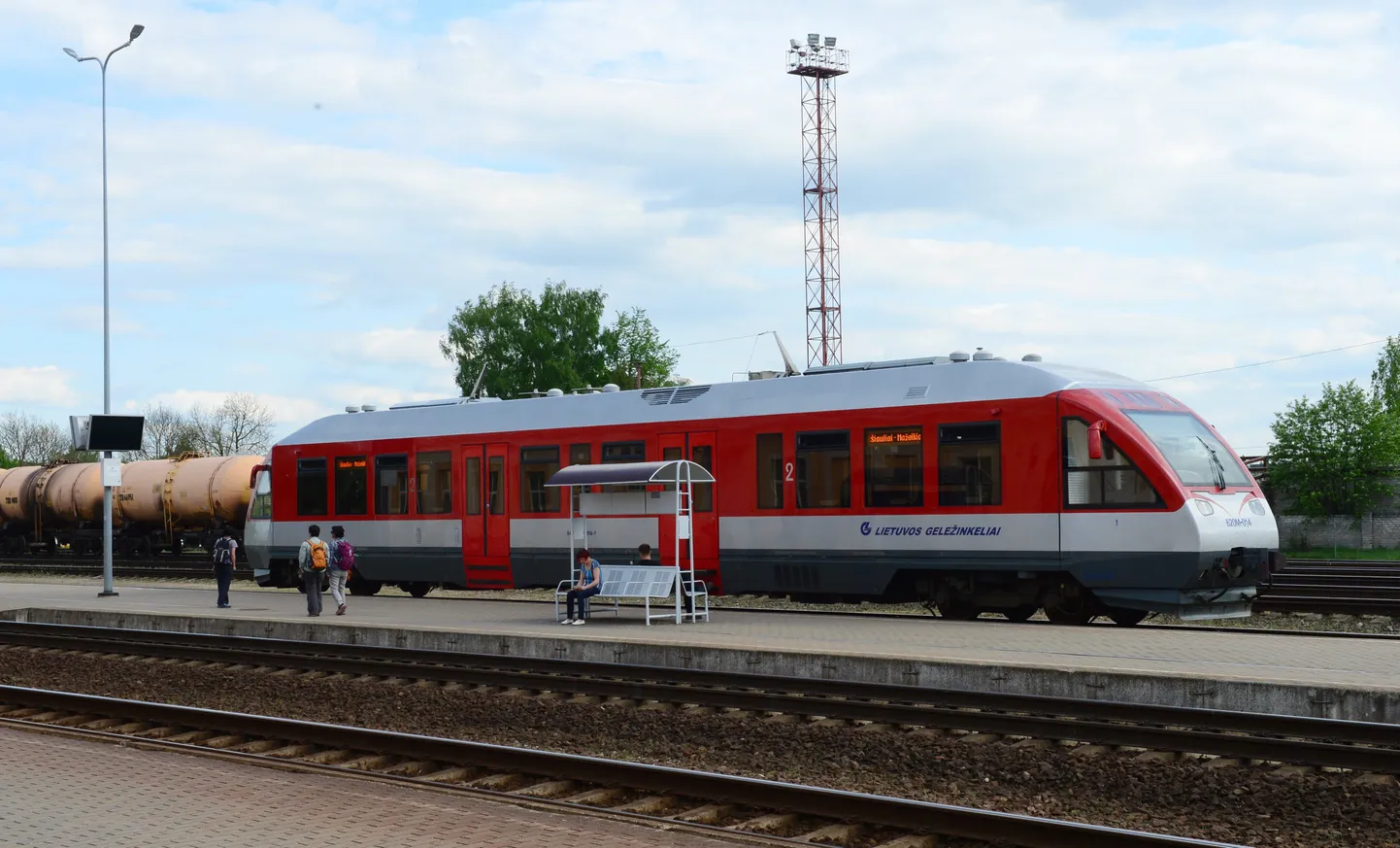 Euroopas saab mitmesugusi põnevaid paiku avastada, kui kasutada reisimiseks rongi. Näiteks on võimalik sõita Šiauliai rongijaamast (pildil) Kaunasesse ja sealt edasi läbi Varssavi Berliini.